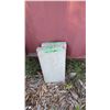 Image 1 : (3) Paver blocks - 15.5 x 7.5 x 1.75
