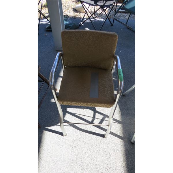 Booster high chair - seat 19" high - total 28" tall (tear in seat)