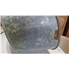 Image 4 : Galvanized tub - surface rust on inside + dent - missing handles - 30x17x9