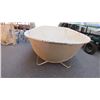 Image 3 : Painted galvanized tub - 60x25.5x18