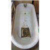 Image 1 : Cast Iron Clawfoot Tub - 66.5x30x23 (feet+drain pipe included but not attached)
