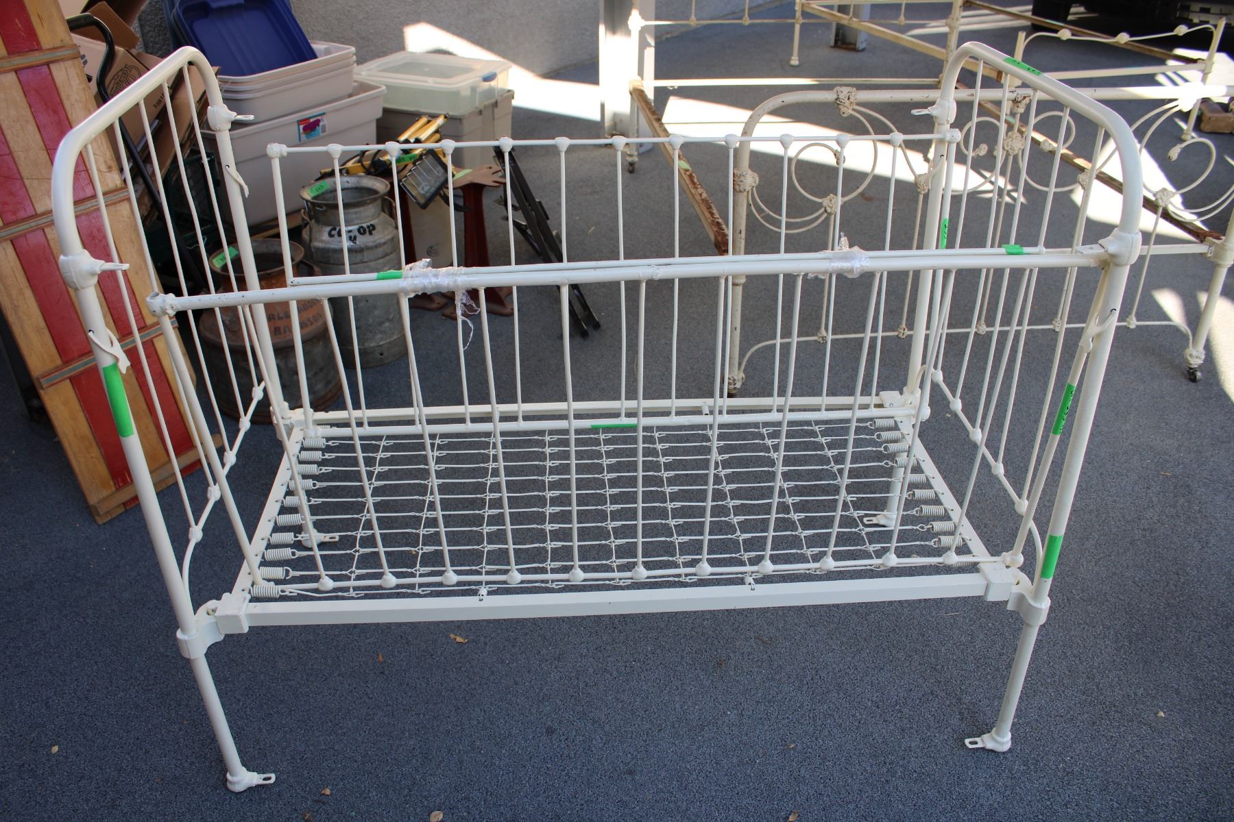 Crib Frame Steel Crib frame - good condition, has connecting rods for sides ...
