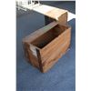 Image 5 : (2) Wooden fruit crates - 18W13D11.5T + 25W13.5D+16T