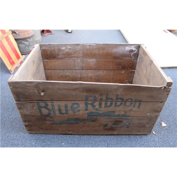 Blue Ribbon tea crate - 31x19x16.5