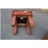 Image 2 : Wood Stool, sturdy - 11.5x11.5x10