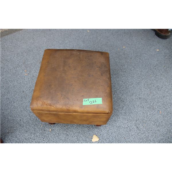 padded vinyl foot stool - 12x12x12