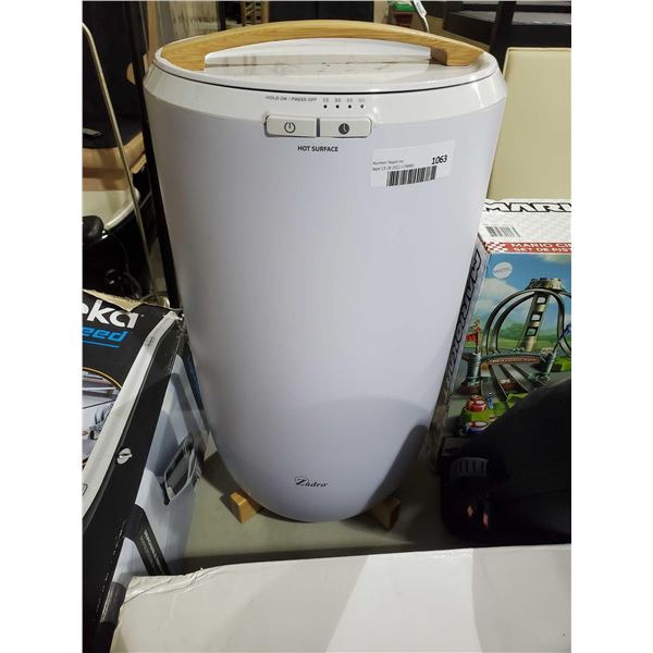 Zadro Electronic Towel Warmer - UNTESTED- OPEN/OUT OF BOX - SOLD AS IS