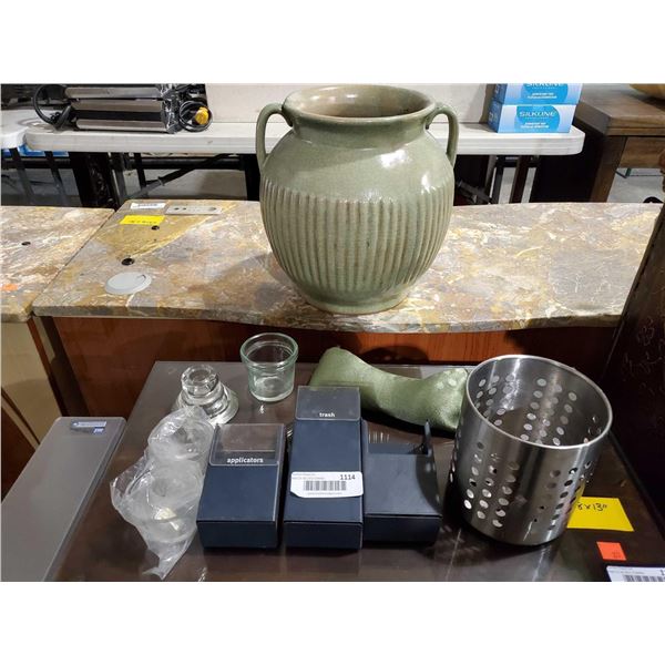 Lot of Assorted DecorÂ Items- OPEN/OUT OF BOX - SOLD AS IS