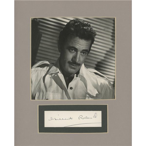 Gilbert Roland signature cut and photo