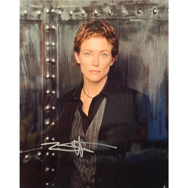 Leslie Hope signed photo