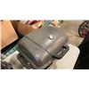 Image 3 : YANES PROPANE STOVE AND PROPANE GRILL WITH 2 DRINK THERMOSES