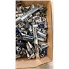 Image 3 : TRAY OF SOCKETS