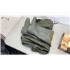Image 2 : STETSON GIFT SET AND SIZE 10 HIP WADERS