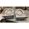 Image 1 : 2 BRONDELL NON ELECTRIC BIDET SEATS NO ACCESSORIES