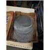 Image 3 : 2 TRAYS OF HANDS FREE MAGNIFIERS AND STAINLES STEEL MESH