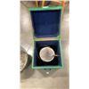 Image 6 : 2 GALVANIZED WATERING CANS AND GALVANIZED PAIL AND WOOD CASE