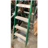 Image 4 : DAVIDSON 6FT A FRAME FIBERGLASS LADDER
