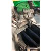 Image 3 : BAG OF RH NORTHWESTERN GOLF CLUBS 1W, 5W, 3I-9I AND PUTTER