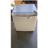 Image 1 : DANBY BAR FRIDGE