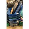 Image 1 : 6 TOTES WITH LIDS
