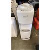 Image 2 : INSIGNIA DEHUMIDIFIER AND PRIMO WATER COOLER