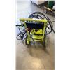 Image 4 : POWER IT 2700 PSI GAS PRESSURE WASHER WORKING WITH 2 GUNS