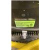 Image 8 : POWER IT ELECTRIC PRESSURE WASHER AND ELECTRIC GRASS HOG WEED TRIMMER BOTH WORKING