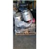 Image 1 : PALLET OF OUTBOARD MOTOR PARTS