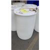 Image 2 : FIVE 200 LITER DRUMS