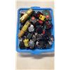 Image 2 : 2 TRAYS OF BREAKERS AND ELECTRICAL COMPONENTS