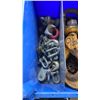Image 2 : TOTE OF CHAIN, SHACKLES, CHAIN AND HEAVY DUTY LIFTING HOOK