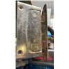 Image 2 : TRAY OF CARPET TOOLS