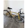 Image 2 : YELLOW NORCO BIKE