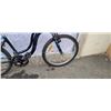 Image 3 : BLUE NO BRAND BIKE