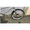 Image 3 : GREY BMX BIKE