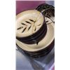 Image 2 : GIBSON ELITE PLATES AND BOWLS