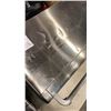 Image 8 : 2 BLACK AND DECKER TOASTER OVENS BOTH TESTED WORKING