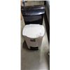 Image 1 : 2 STEP GARBAGE CANS