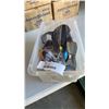 Image 1 : TRAY OF SUNGLASSES