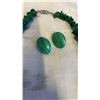 Image 2 : VINTAGE GREEN MALACHITE STONE NECKLACE/EARRING SET