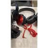 Image 8 : LOT OF HEADPHONES, IPODS, AMAZON KINDLE AND EREADER