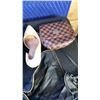 Image 8 : 7 PURSES