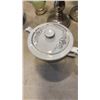 Image 2 : 2 TEAPOT TABLE LAMPS, 2 CANDLE STANDS, BANBURRY INN CREAM AND SUGAR AND GLASSWARE