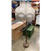 Image 1 : VINTAGE FLOOR LAMP