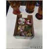 Image 2 : 3 VASES AND LOT OF FLOWER STATUES
