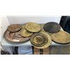 Image 1 : LOT OF DECORATIVE PLATES