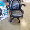 Image 2 : LAZY BOY CHAIR WITH LUMBAR SUPPORT LOOSE STITCHING