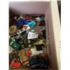 Image 5 : VINTAGE COLLECTION OF HOTEL ROOM KEYS