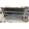 Image 7 : FOOD SAVER MACHINE WITH BLACK AND TOASTER OVEN BOTH TESTED AND WORKING