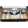 Image 1 : OCULUS QUEST 2  256GBVR HEADSET WITH CONTROLLERS - TESTED WORKING, RETAIL $659